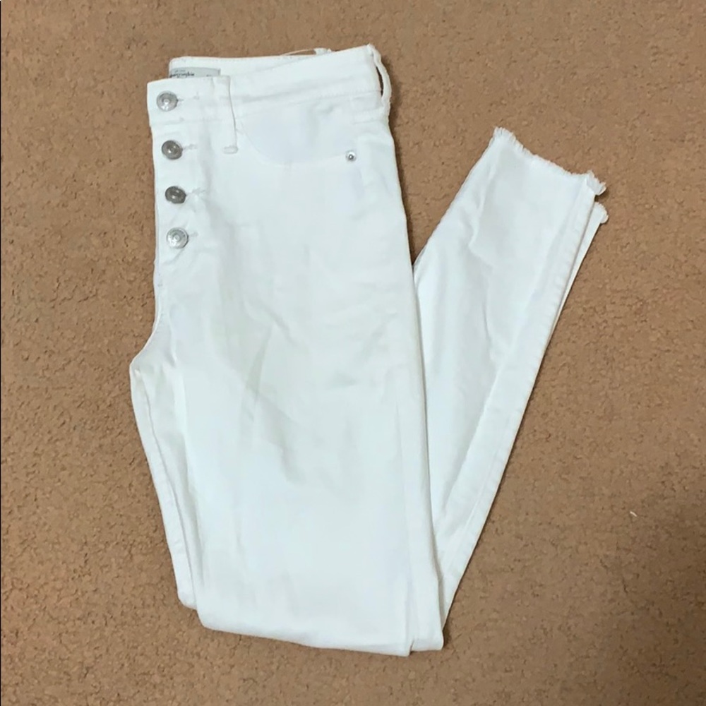Abercrombie high rise white jeans